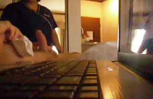 XXX Babe with Natural Big Tits And videos nacionais adultos Sexy Curves Fucks himself